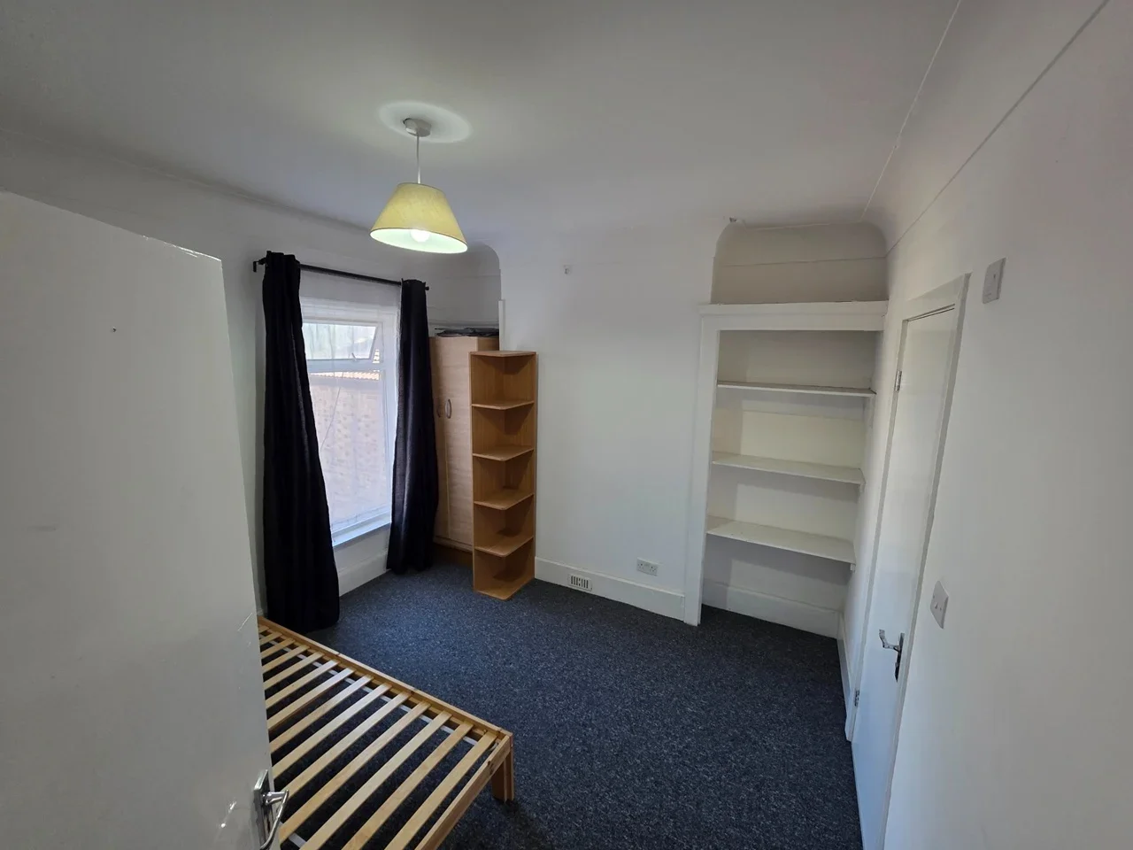 Room Seymour Gardens in Greater London