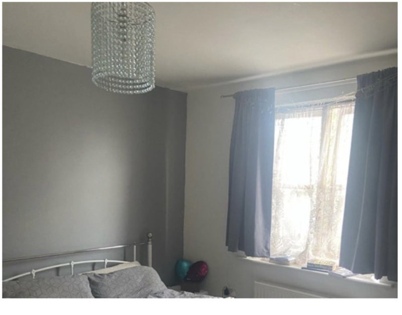 Room Wellspring Crescent in Greater London