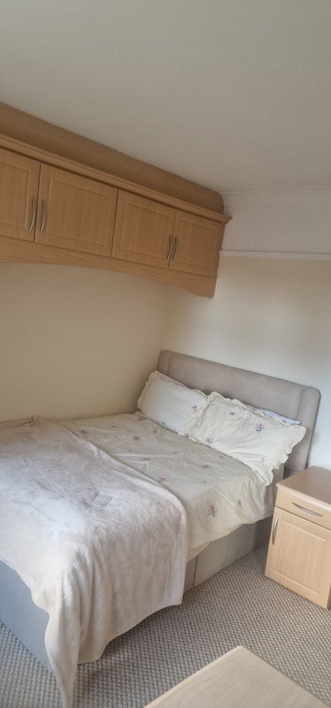 Room Asthill Grove in Coventry