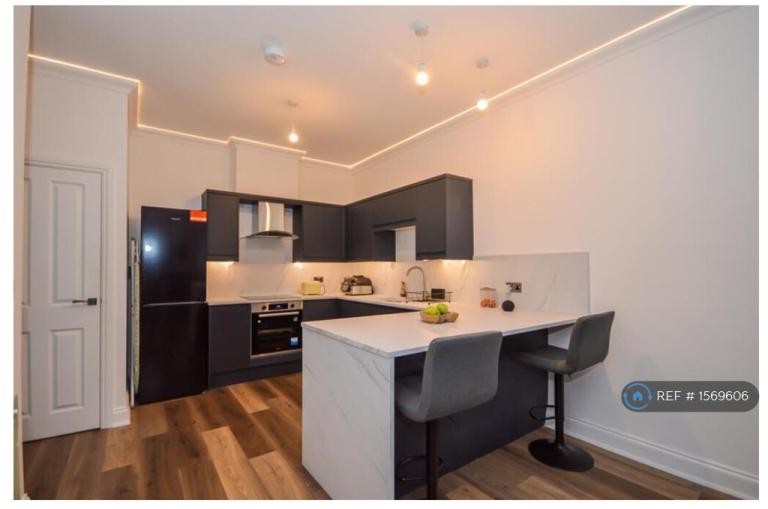 Flat South Parade in Wakefield