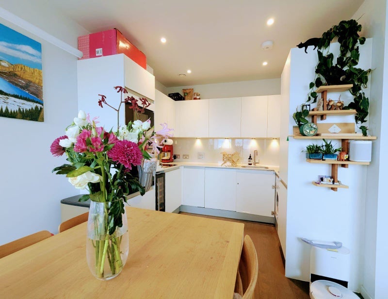 Flat York Way in Greater London