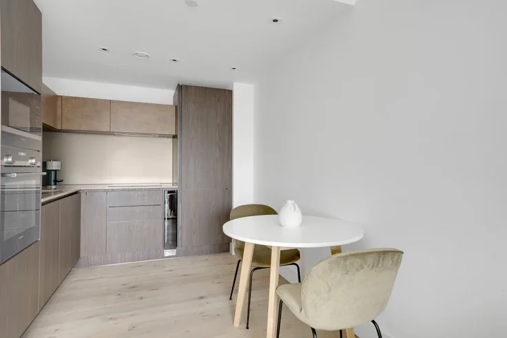 Flat South Lambeth Road in Greater London