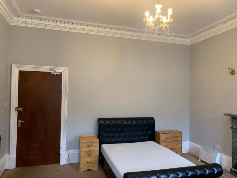 Room Buccleuch Street in Glasgow