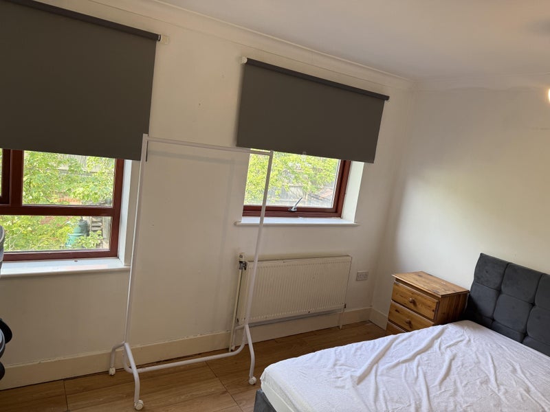 Room Stuart Road in Greater London