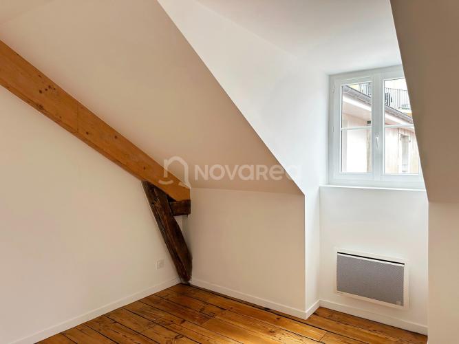 Appartement Place du Foirail à Pau