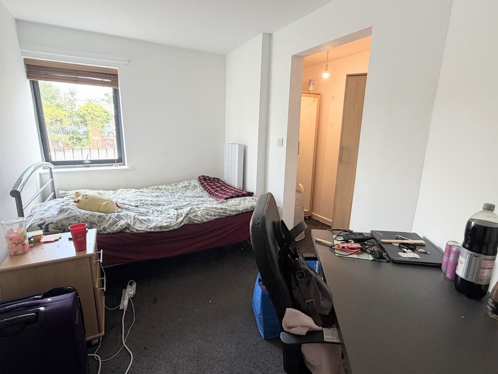 Flat Plymouth Grove in Manchester