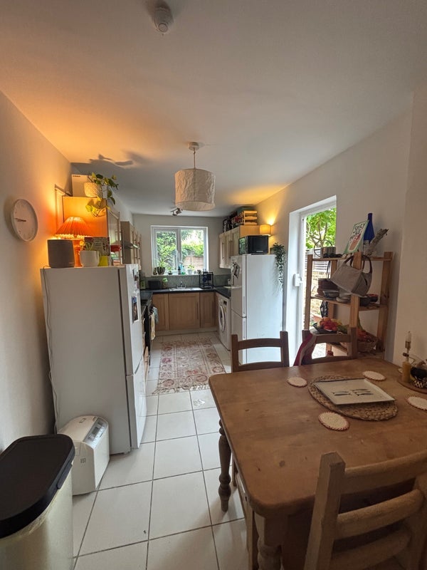 Room Torrens Road in Greater London
