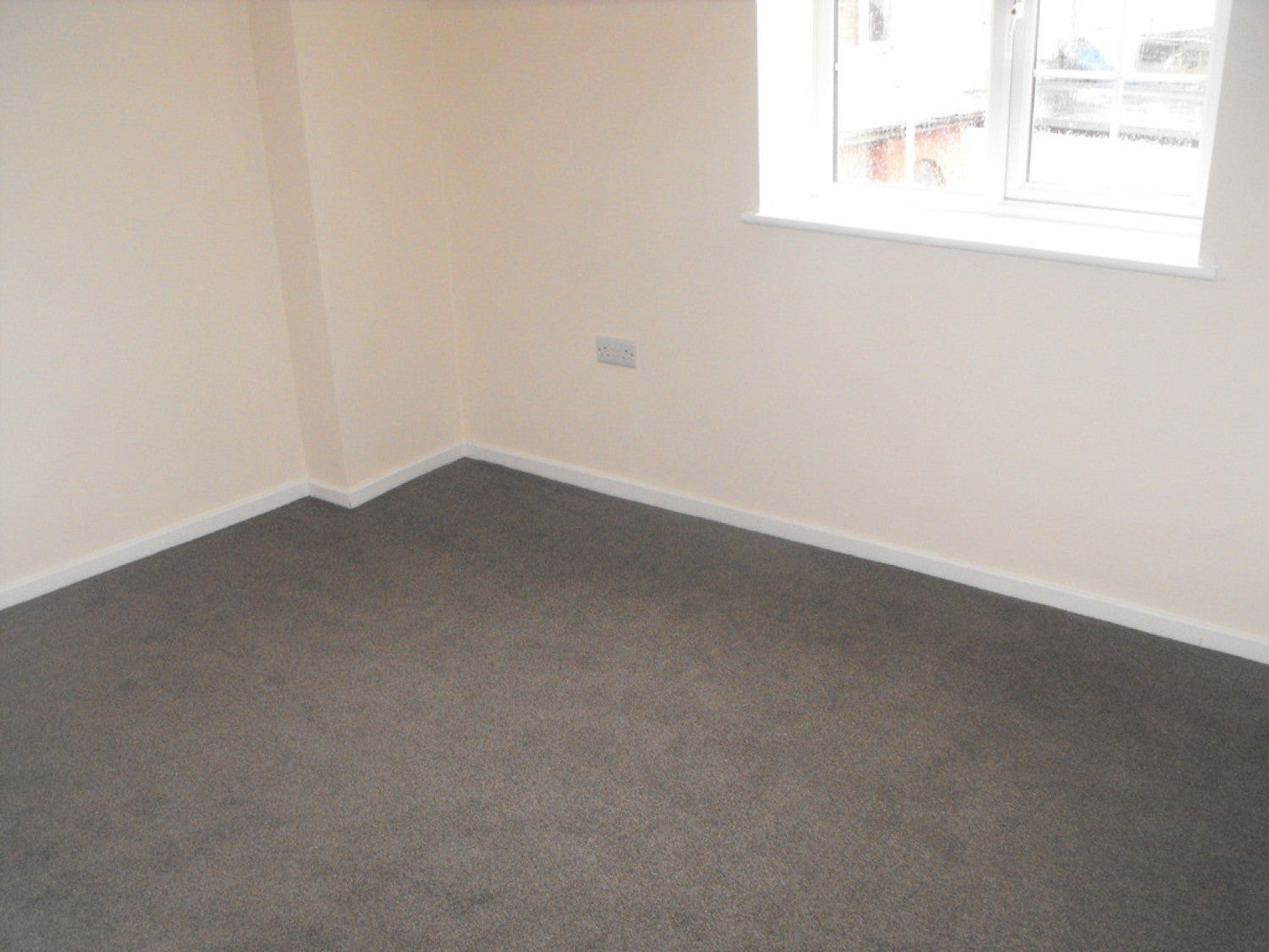 Flat Clytha Square in Newport