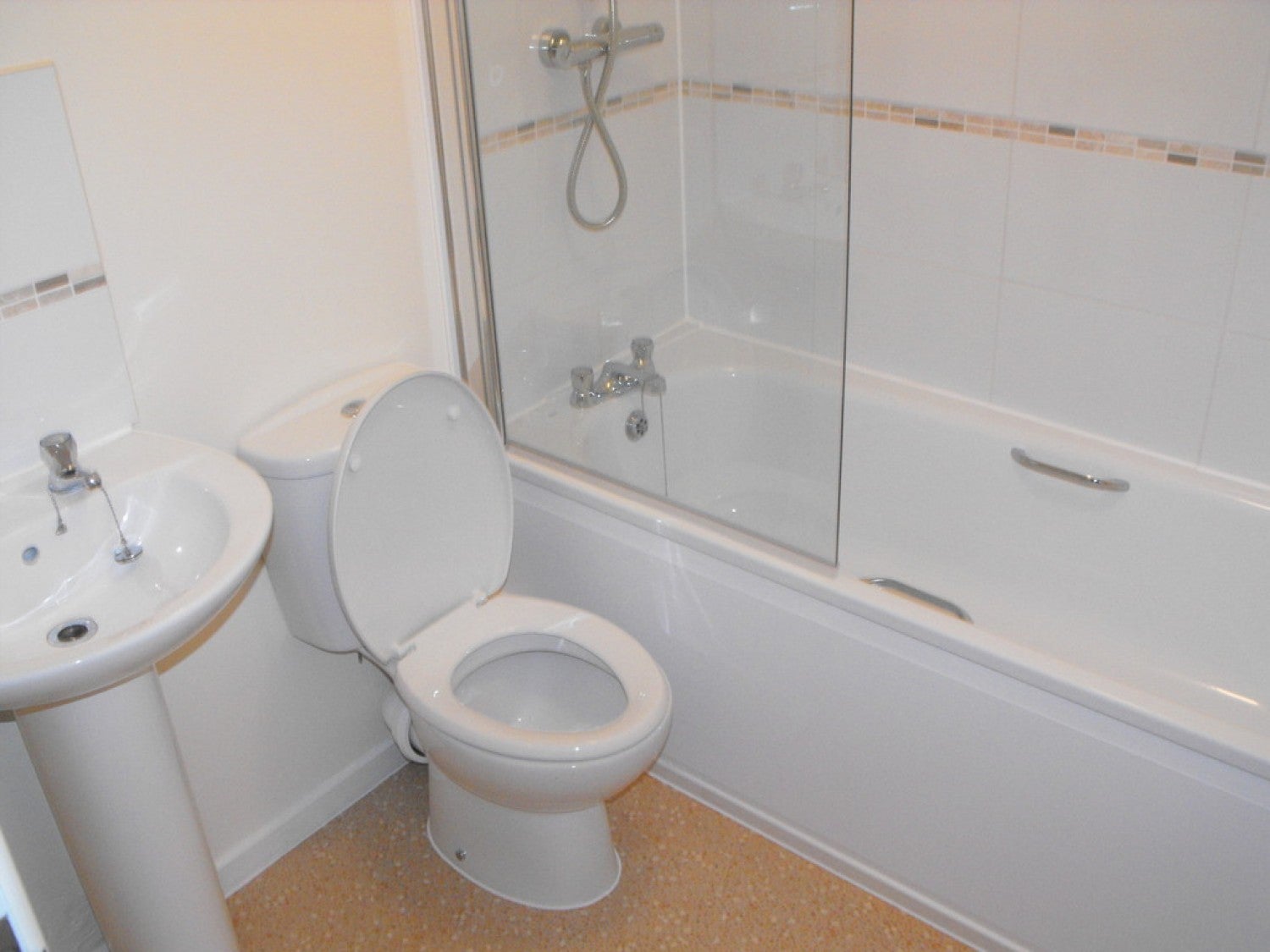 Flat Clytha Square in Newport