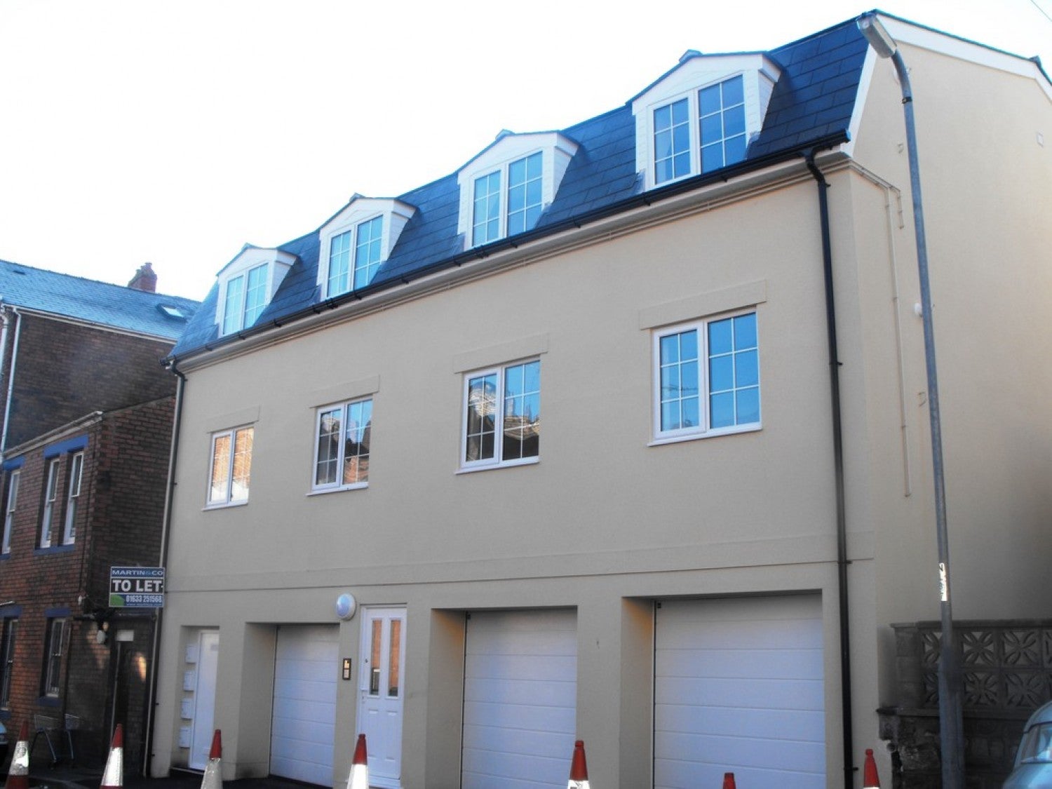 Flat Clytha Square in Newport