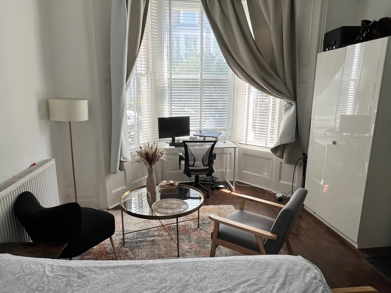 Room Weltje Road in Greater London