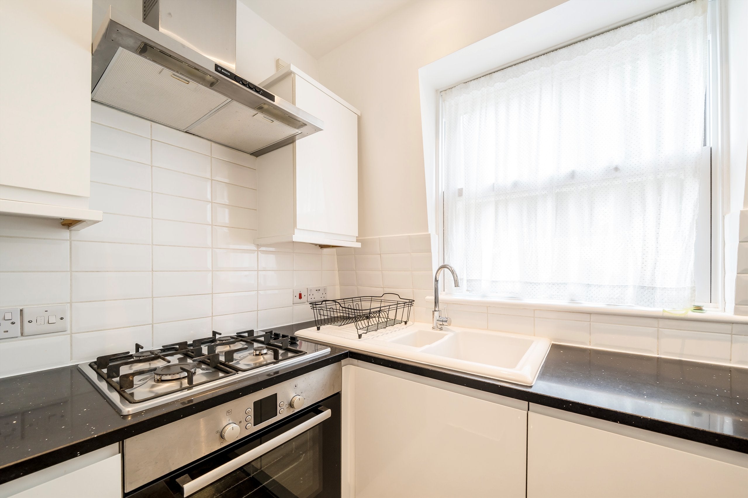 Flat Harwood Road in Greater London