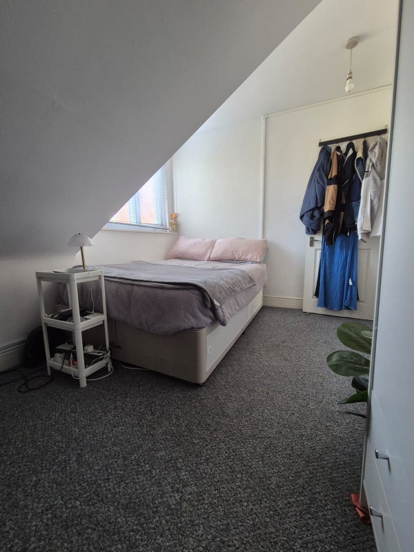 Room Baynes Street in Greater London