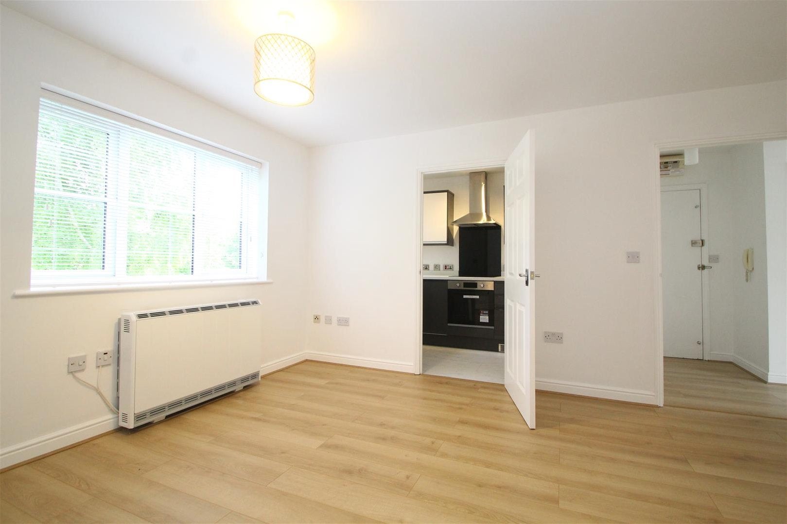 Flat Whitehead Way in Aylesbury