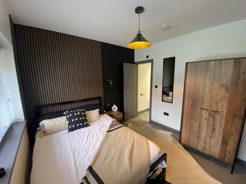 Room Laburnum Court in Wakefield
