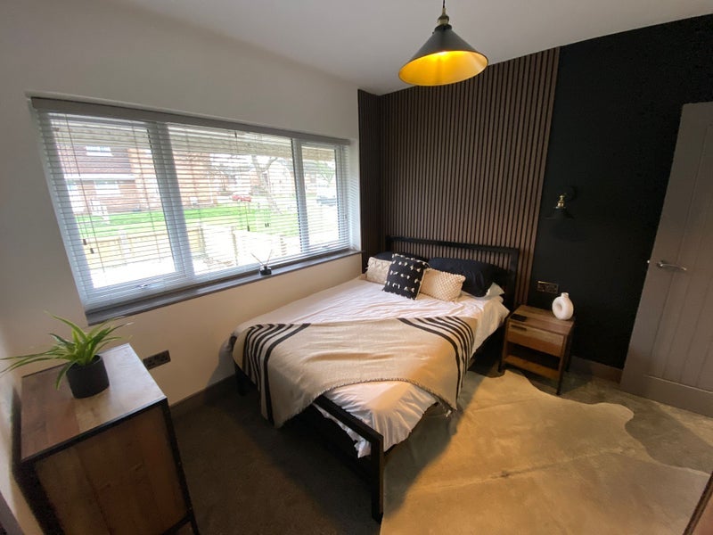 Room Laburnum Court in Wakefield