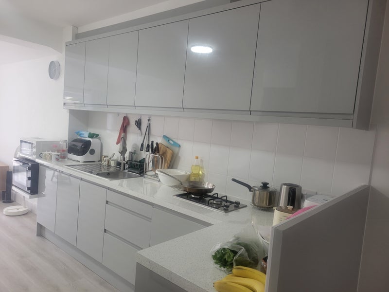 Room Lebanon Road in Greater London