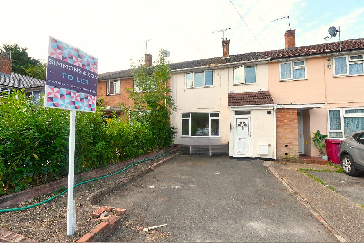 House Hetherington Close in Slough