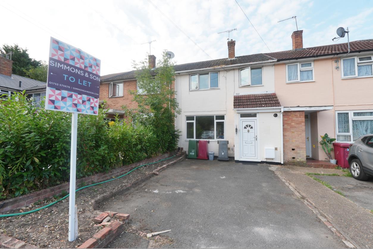 House Hetherington Close in Slough