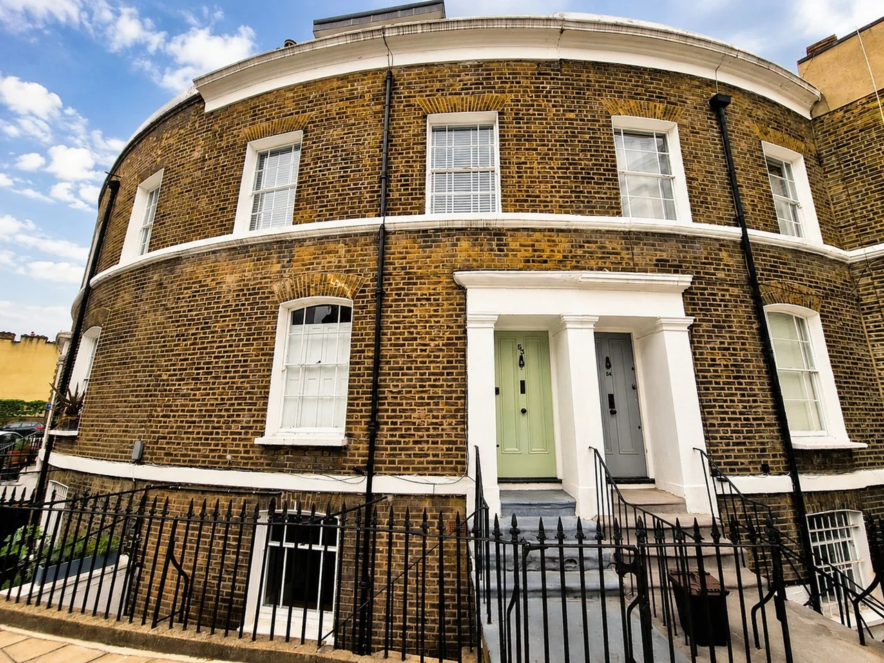 House Hanover Gardens in Greater London