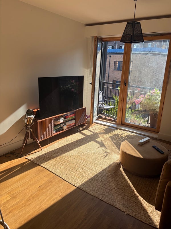 Room Mildmay Avenue in Greater London