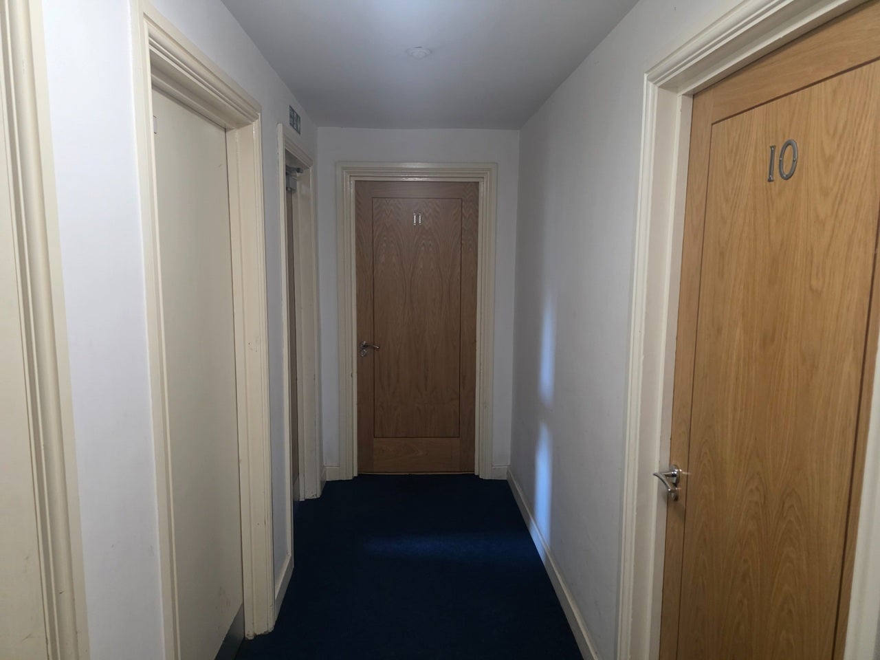 Flat Waldrons Yard in Greater London