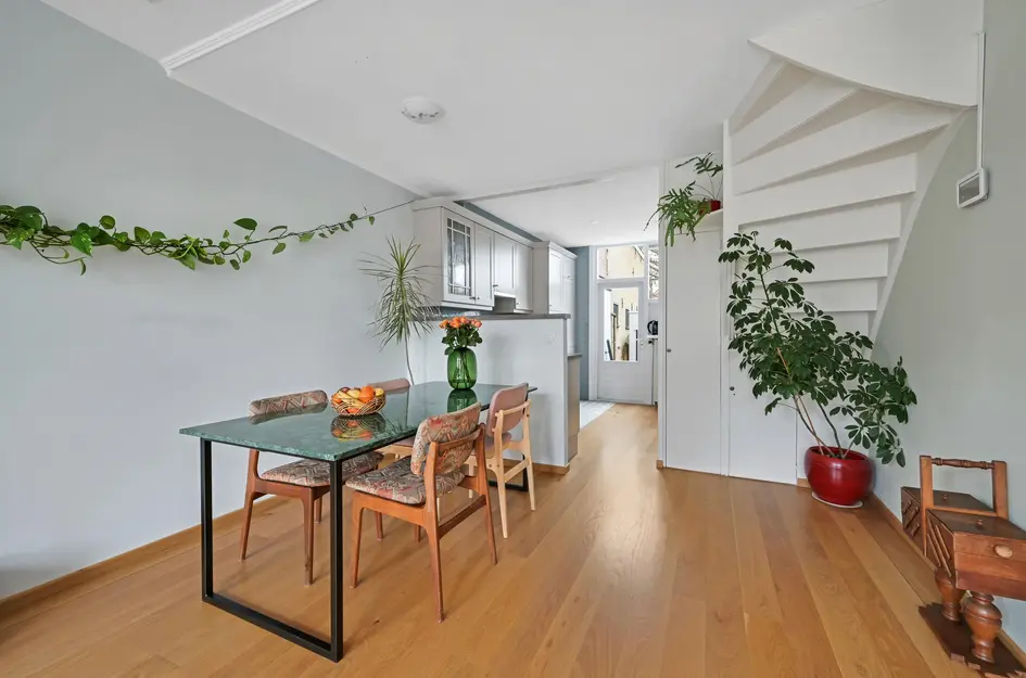 Tussenwoning te koop: Noordvliet 95, Maassluis