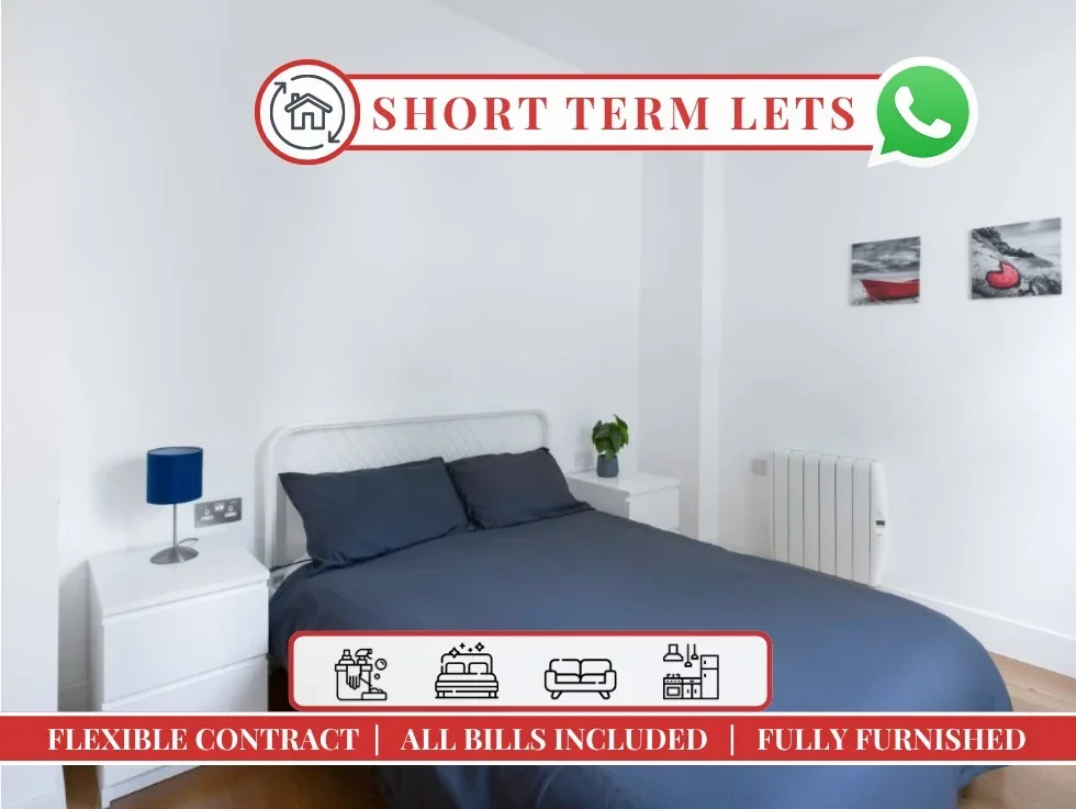 Flat Scarbrook Road in Greater London