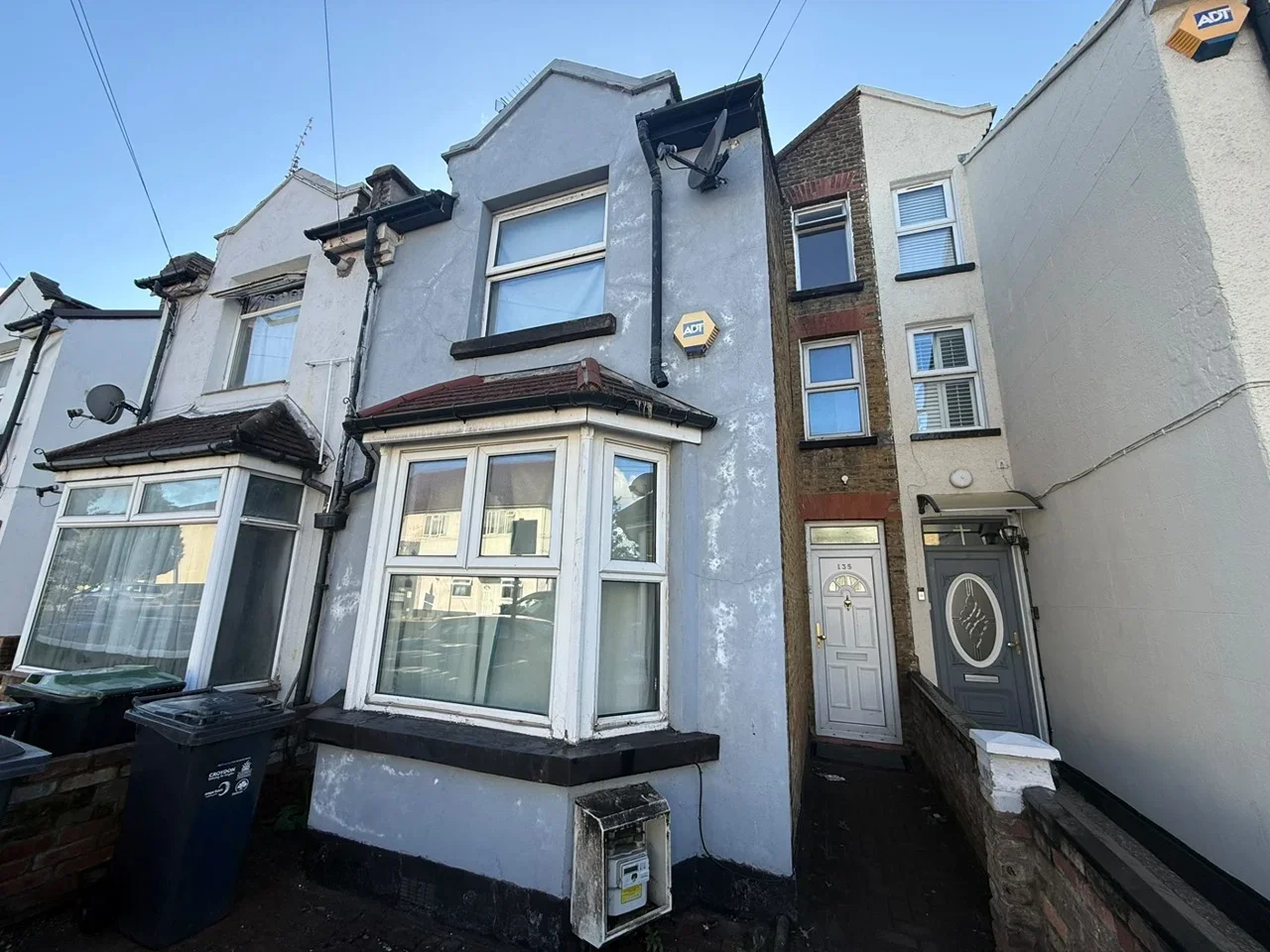 House Bensham Lane in Greater London