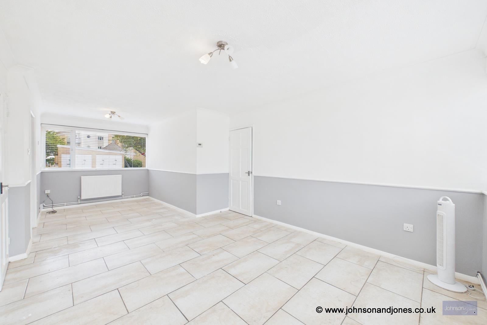 Flat Hazelbank Court in Borough of Runnymede