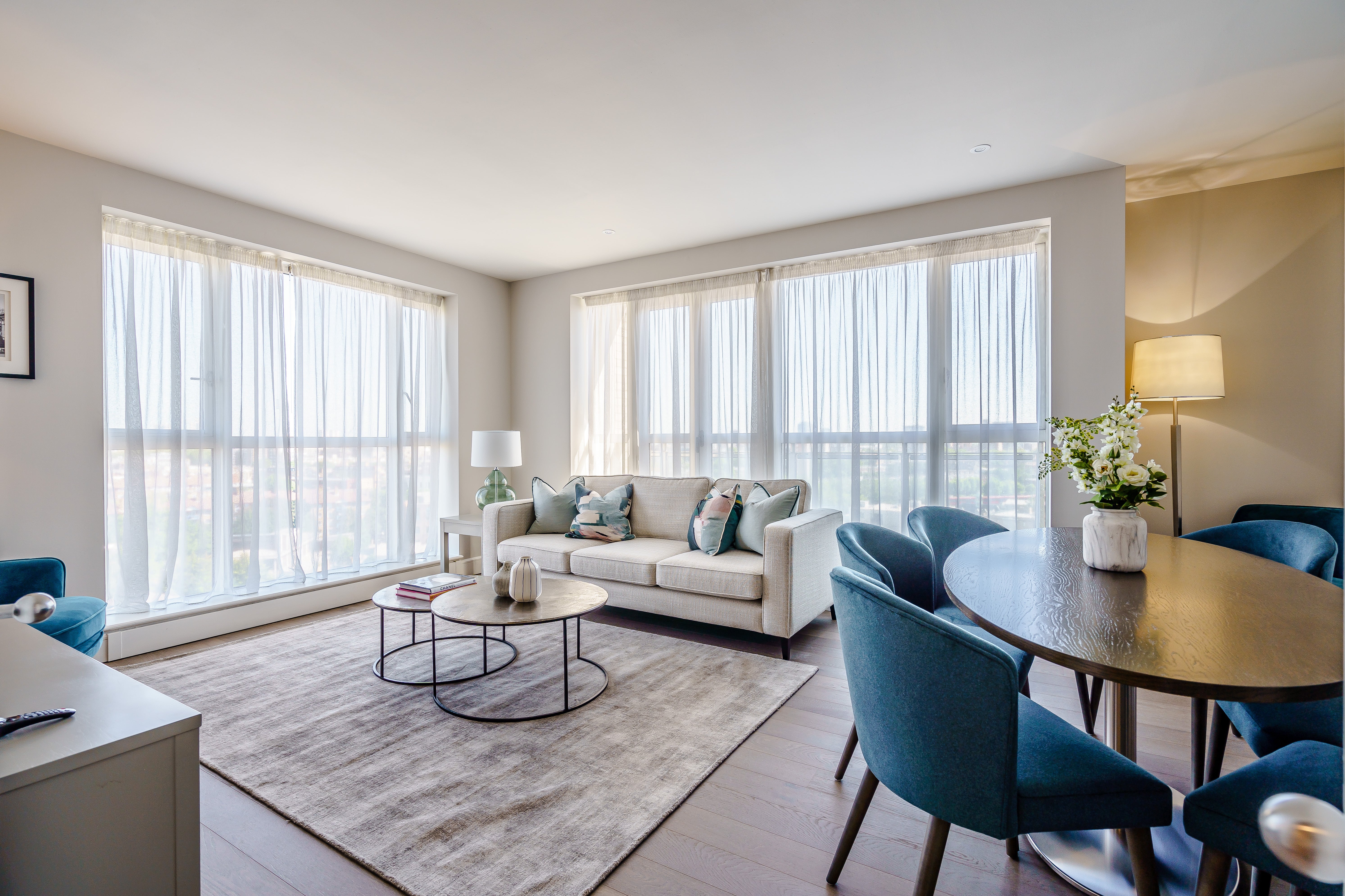 Flat Westferry Circus in Greater London