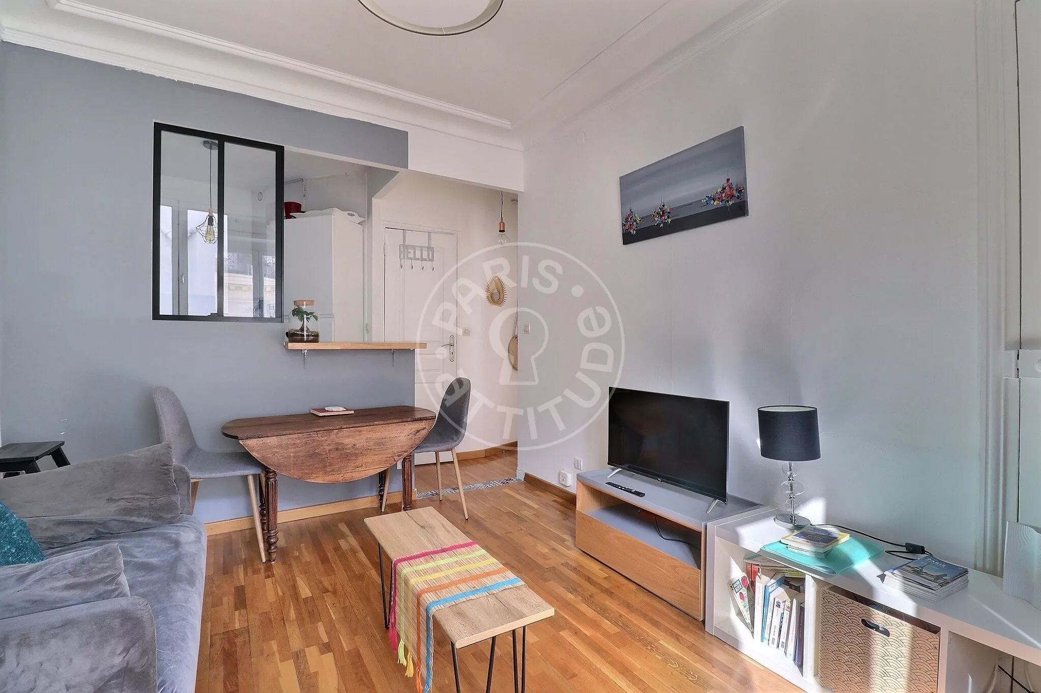 Flat Rue du Château Landon in Paris