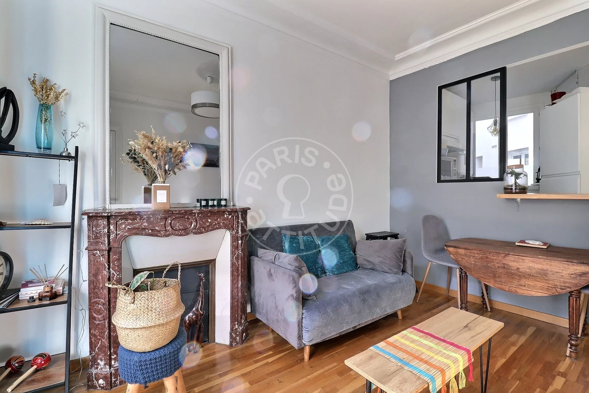 Flat Rue du Château Landon in Paris