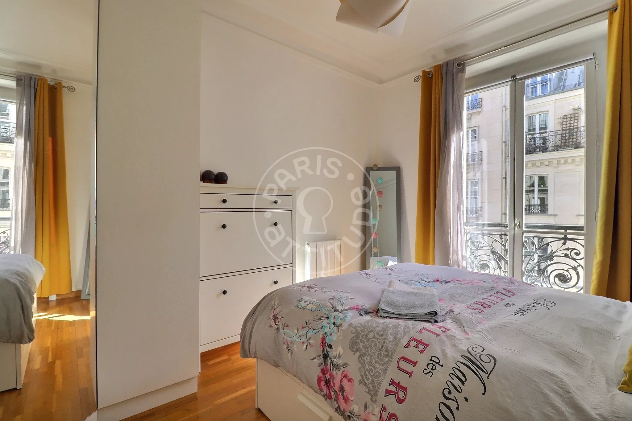 Flat Rue du Château Landon in Paris