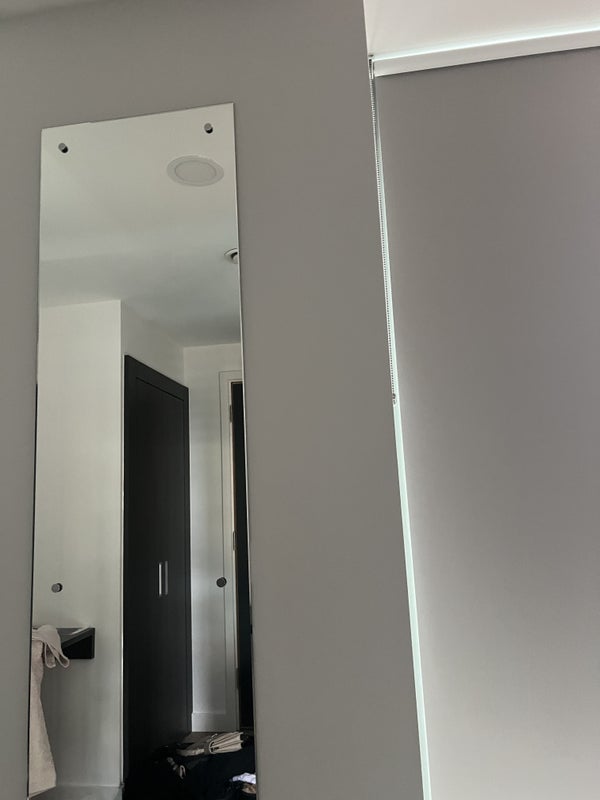Room Miles Street in Greater London