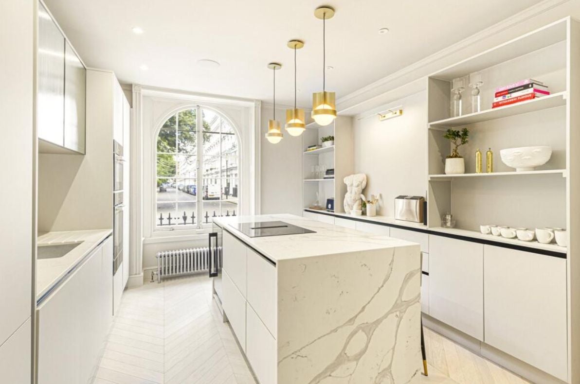 Flat Cadogan Place in Greater London