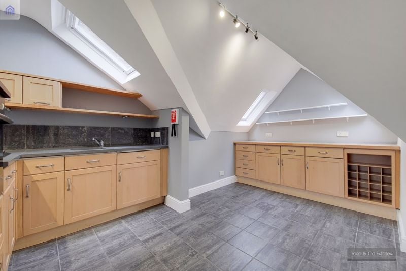 Flat Goldhurst Terrace in Greater London