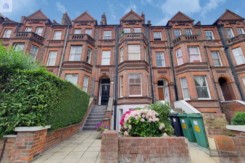 Flat Goldhurst Terrace in Greater London