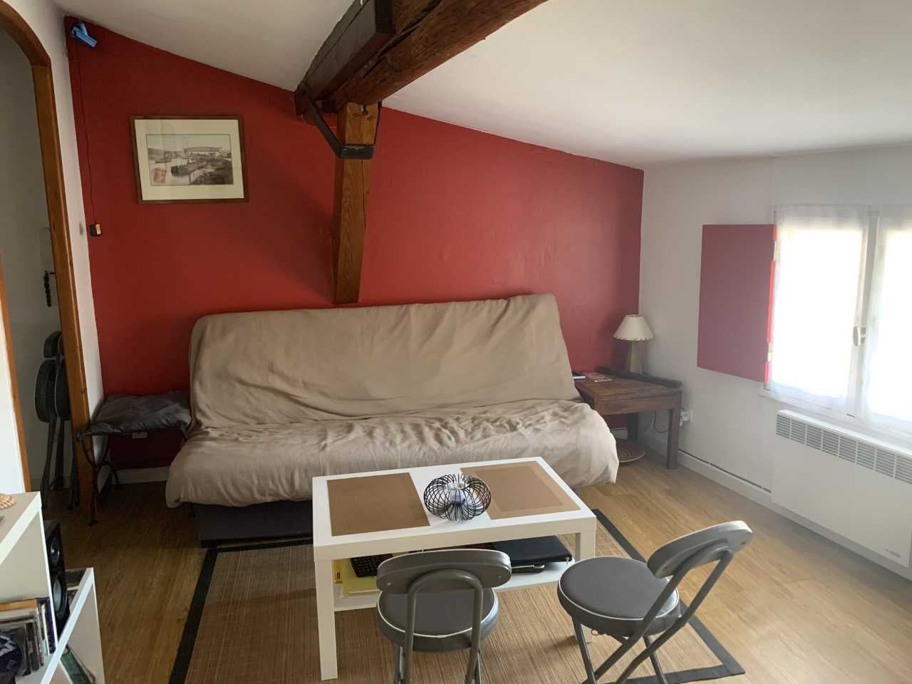 Flat Rue des Fourbisseurs in Nîmes