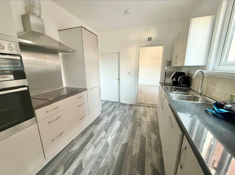 Room Walthall Street in Crewe