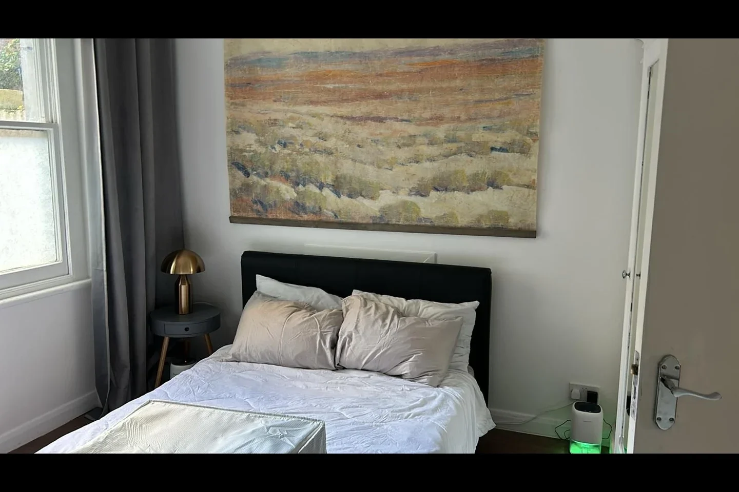 Flat Perham Road in Greater London
