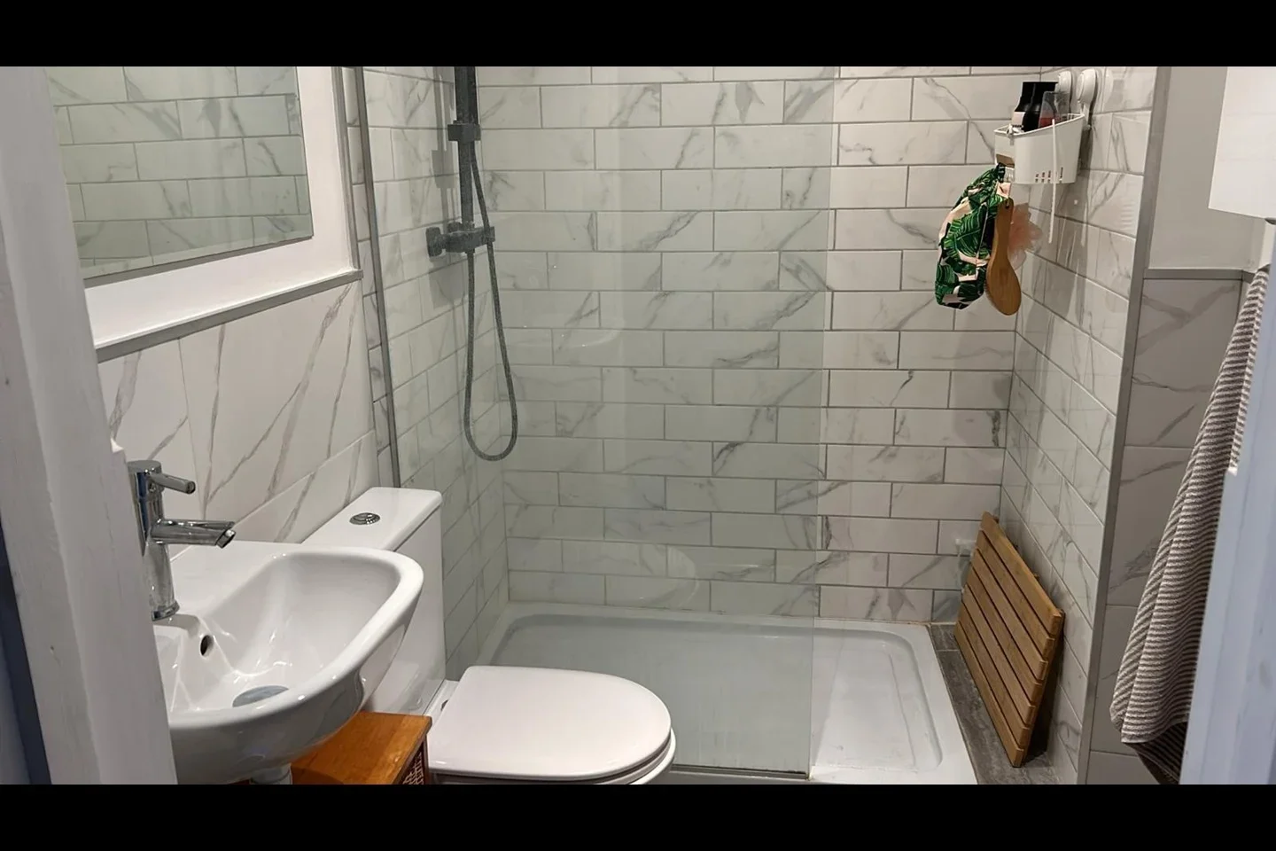 Flat Perham Road in Greater London