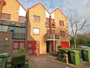 House Bywater Place in Greater London
