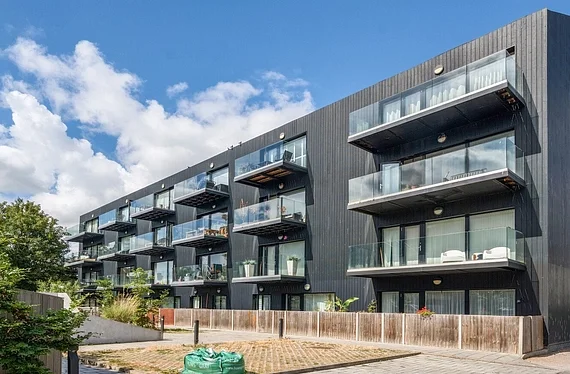 Flat Bell Foundry Close in Greater London