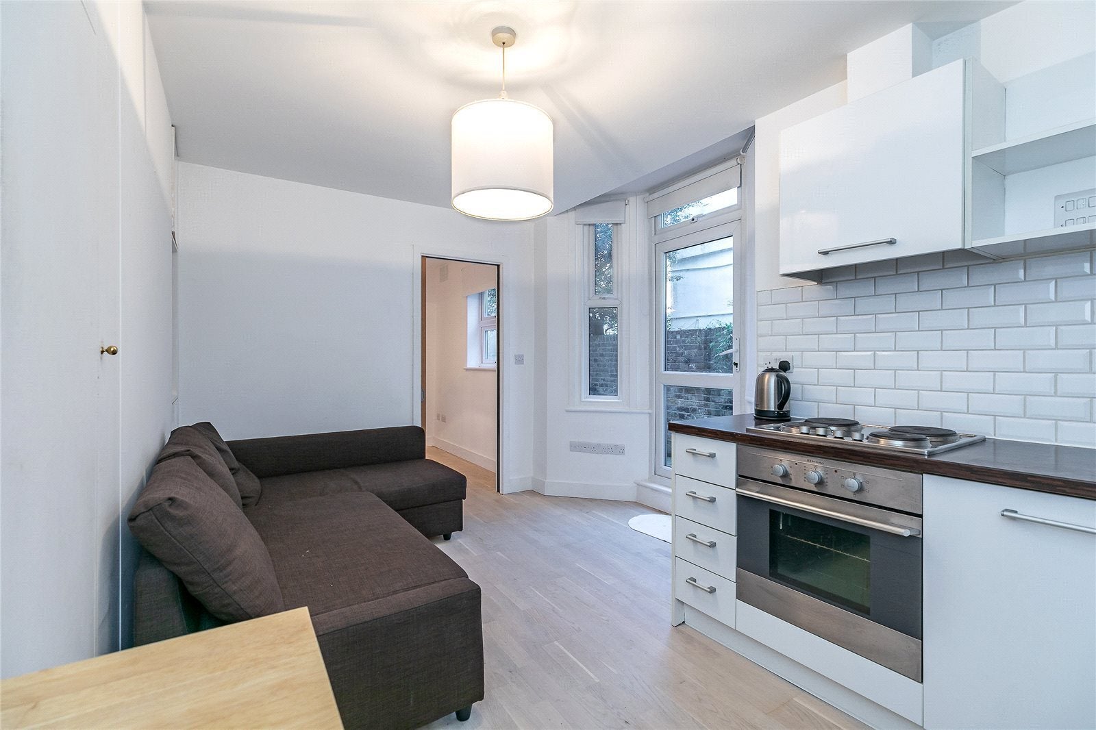 Flat Mansfield Road in Greater London
