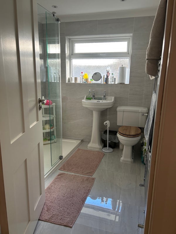 Room Bosley Way in Christchurch