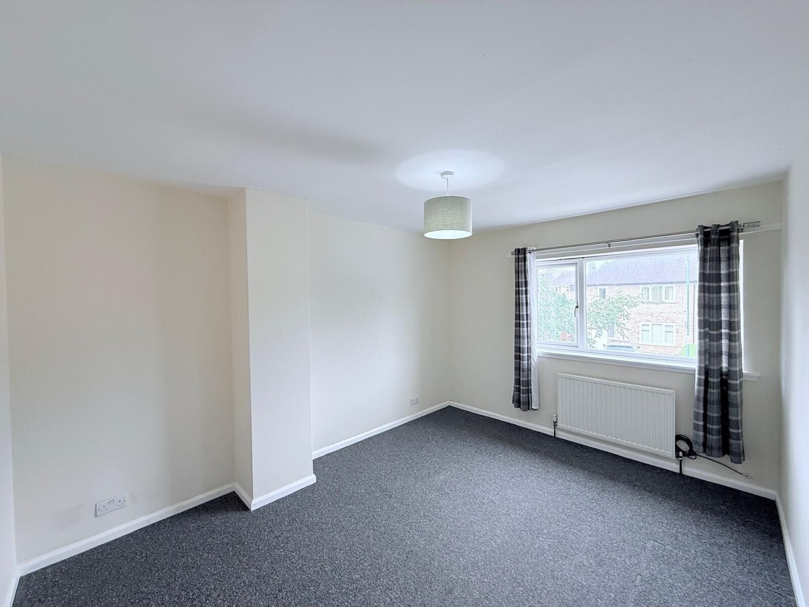 House Listowel Crescent in Nottingham
