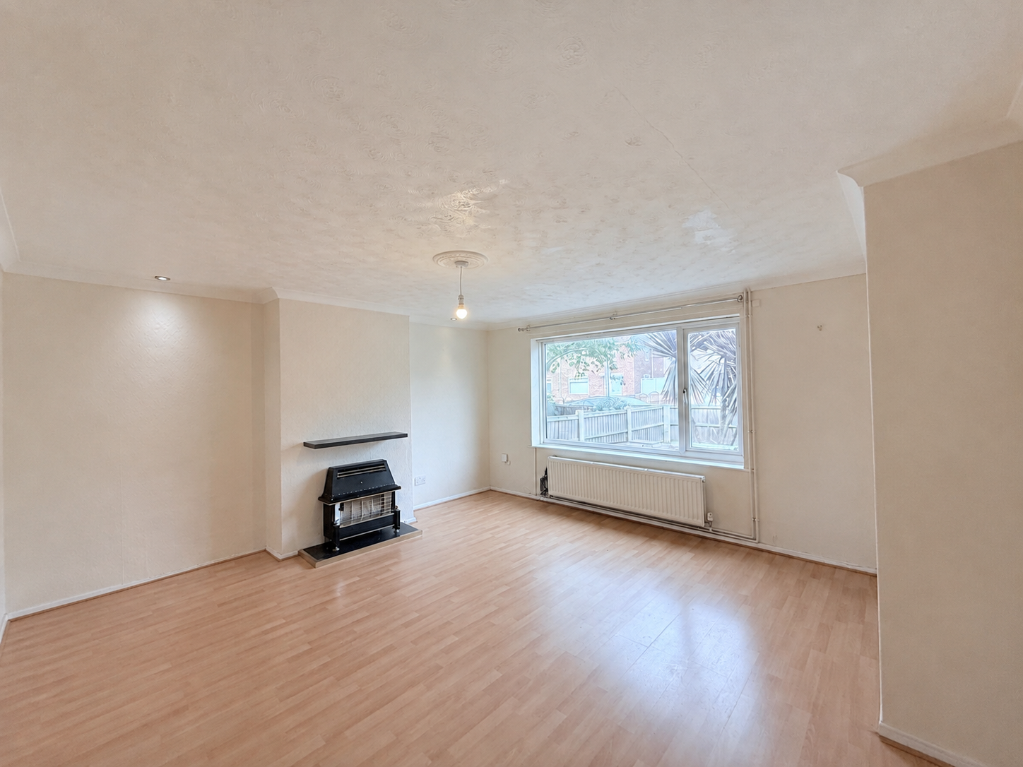 House Listowel Crescent in Nottingham