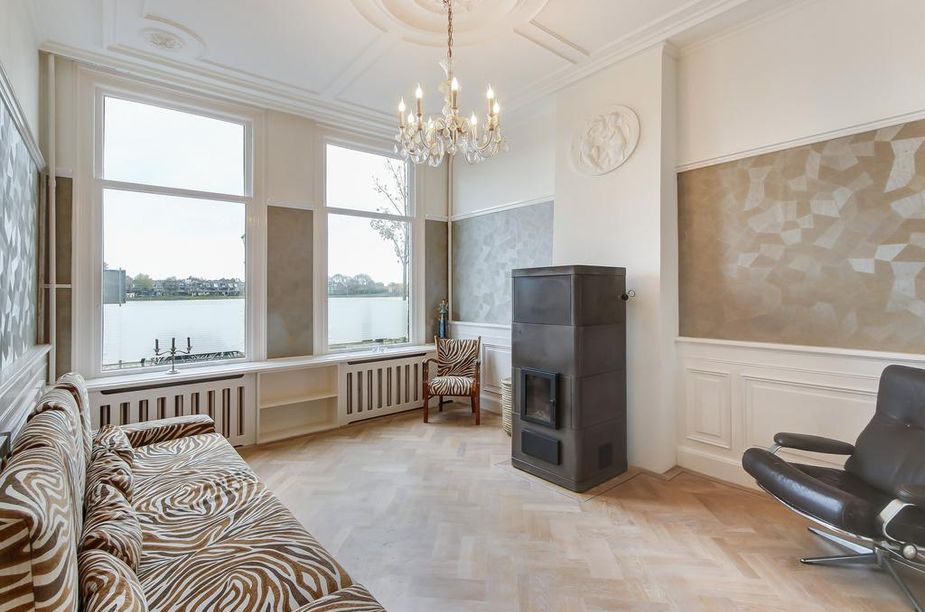 Tussenwoning te koop: Buiten Walevest 10, Dordrecht