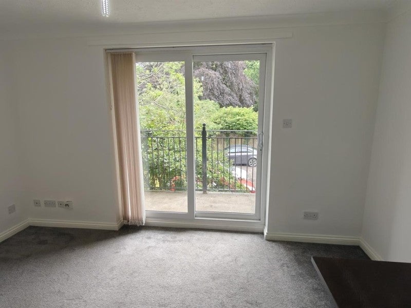 Flat Oaklands in Peterborough